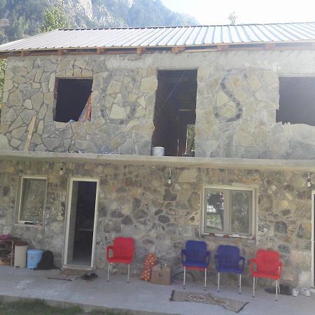 Guesthouse Arben Selimaj Bajram Curr Exterior foto
